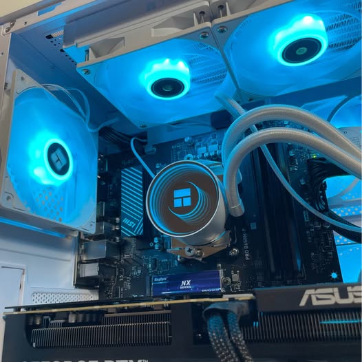 RTX 5070 | Ryzen 7 9700X | 32GB DDR5 | 2TB SSD | AIO Liquid Cooler